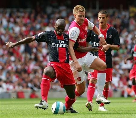 网球赛场上的奋斗与荣耀：探寻顶级运动员的拼搏历程与背后故事